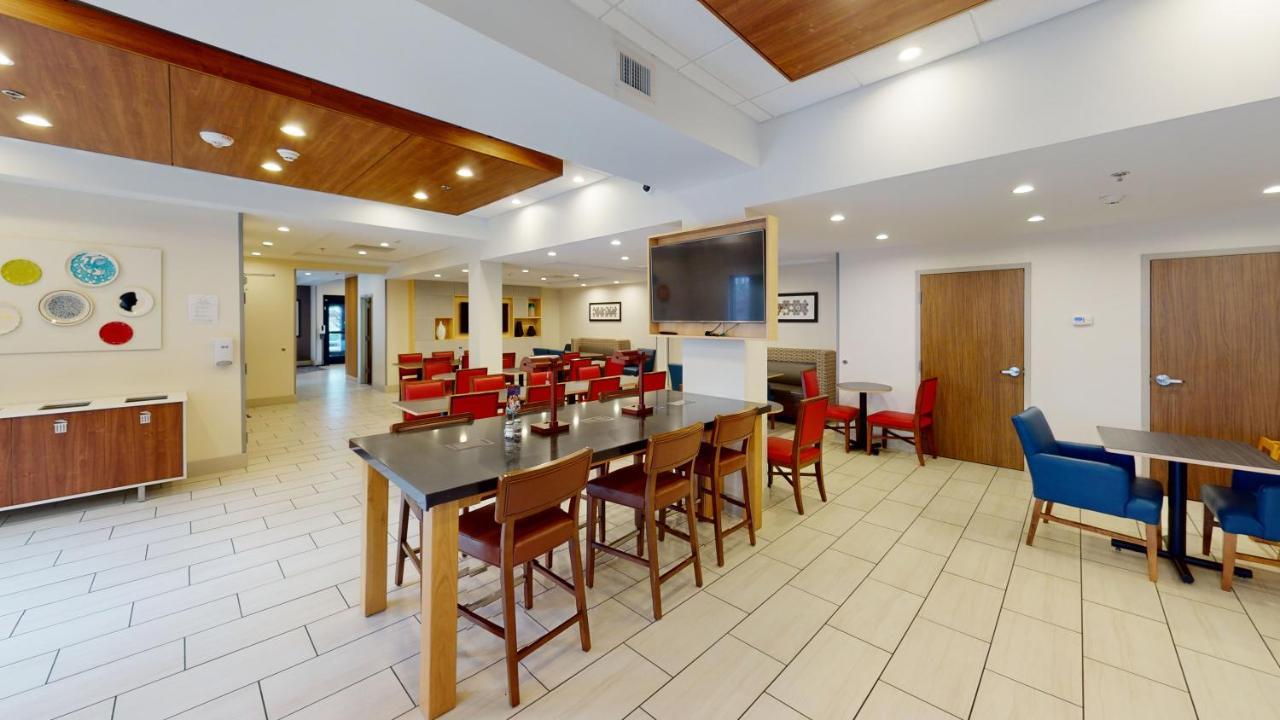 Holiday Inn Express South Burlington By Ihg Exteriör bild